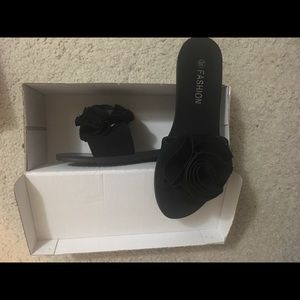 Black rose sandals